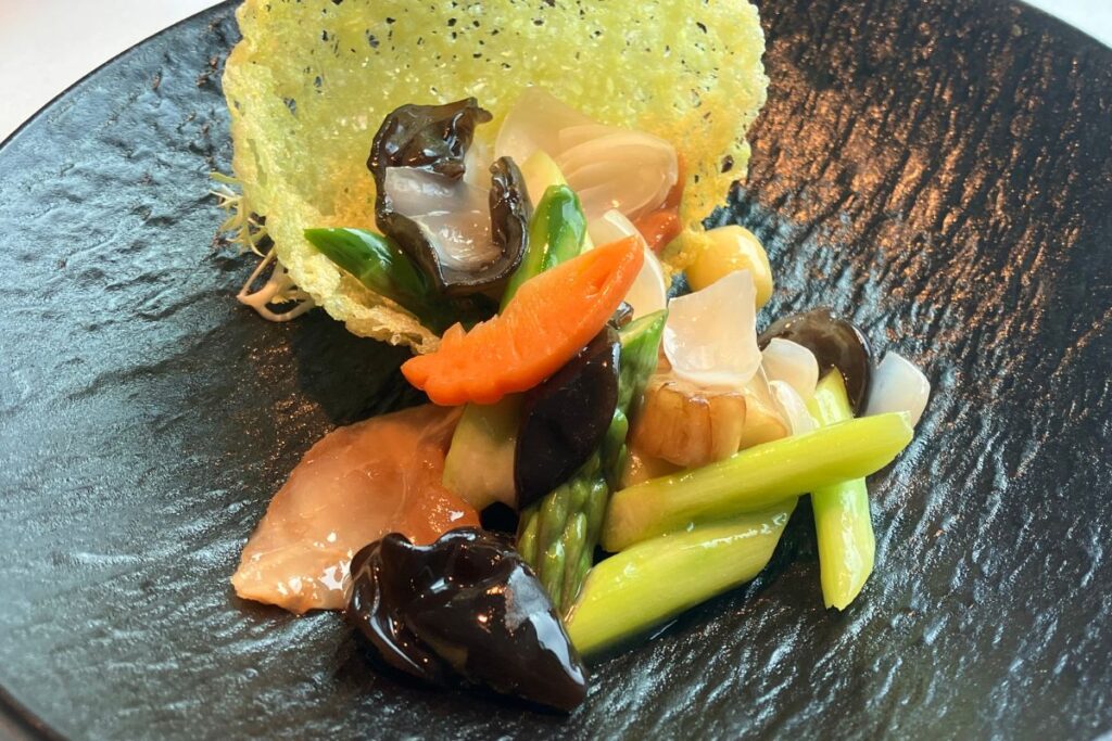 Above & Beyond review: elegant Cantonese-style fish and meat, with views to match 4 Above & Beyond Hotel ICON restaurant review