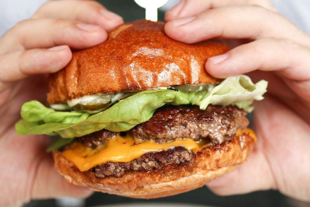 The best burgers in Hong Kong, from big-name global brands to home-grown chains 7 Beef & Liberty