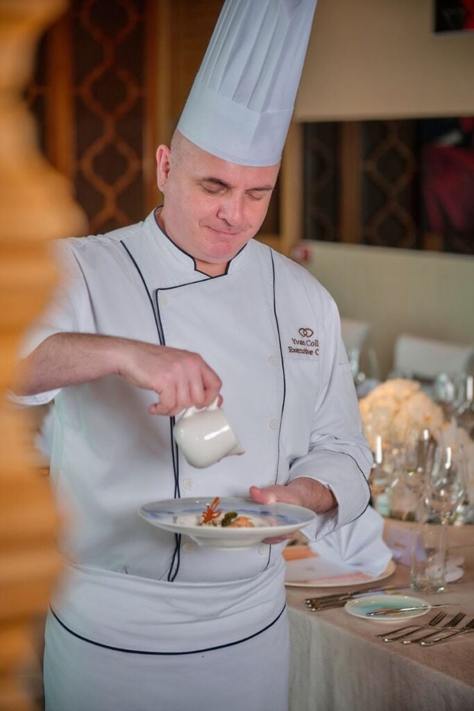 TANGRAM chef Hubert Goussard and Sofitel Macau’s Yvan Collet join for French wine dinner on Sep. 20 2 TANGRAM AKI Hong Kong Sofitel Macau at Ponte 16 wine dinner