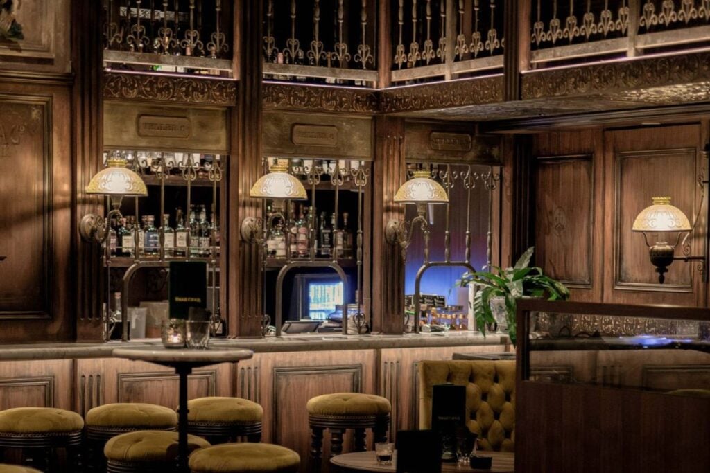 The 21 best bars in Central for every drinking occasion 15 21 best bars in Central, Hong Kong
