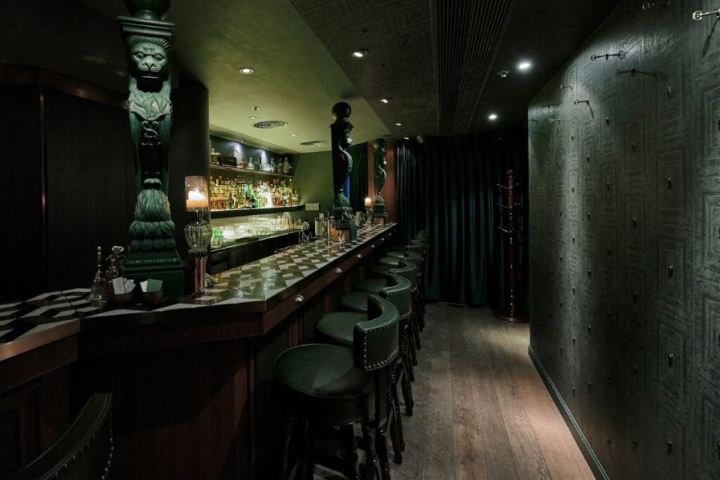 The 21 best bars in Central for every drinking occasion 18 21 best bars in Central, Hong Kong