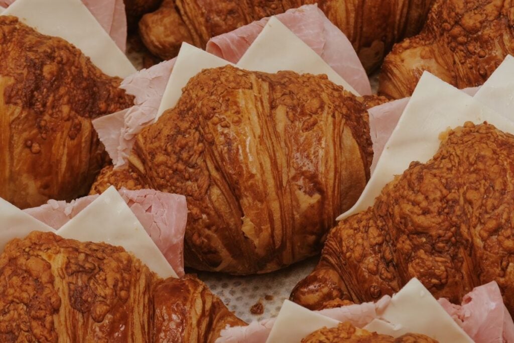 The best bakeries in Hong Kong for bread, pastries, and sweet desserts 2 best bakeries in Hong Kong