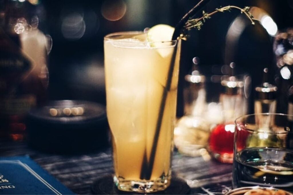 The best speakeasies and secret bars to find in Hong Kong for secluded drinks 10 best speakeasy bars hong kong